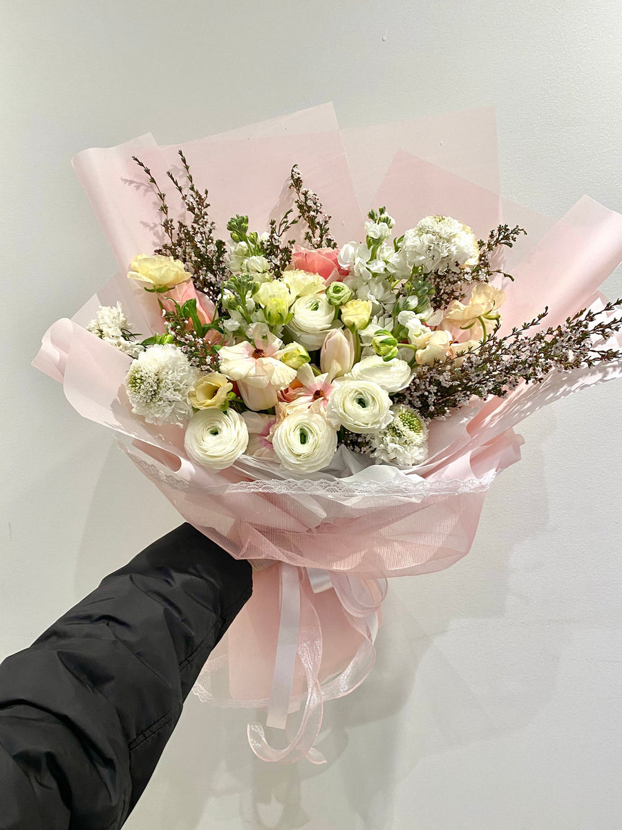 Signature Premium Bouquet Pretty Things Florist and Designer Gifts