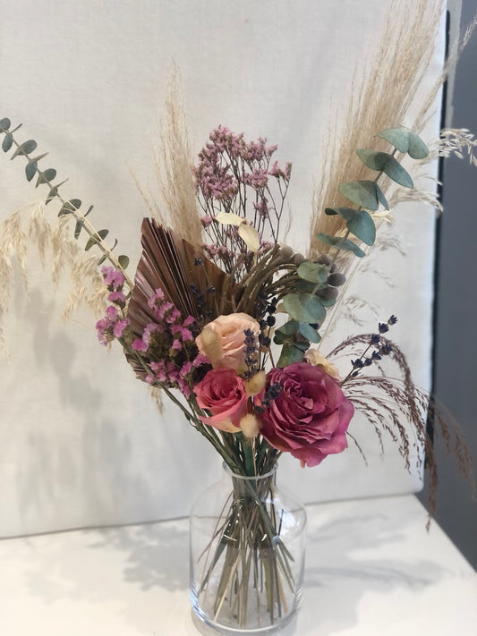 dry flower arrangement